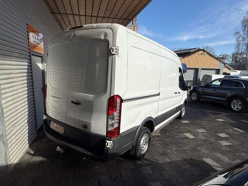 Gebraucht Ford Transit 105 PS (77 kW) 2017 Weiß Van / Kleinbus