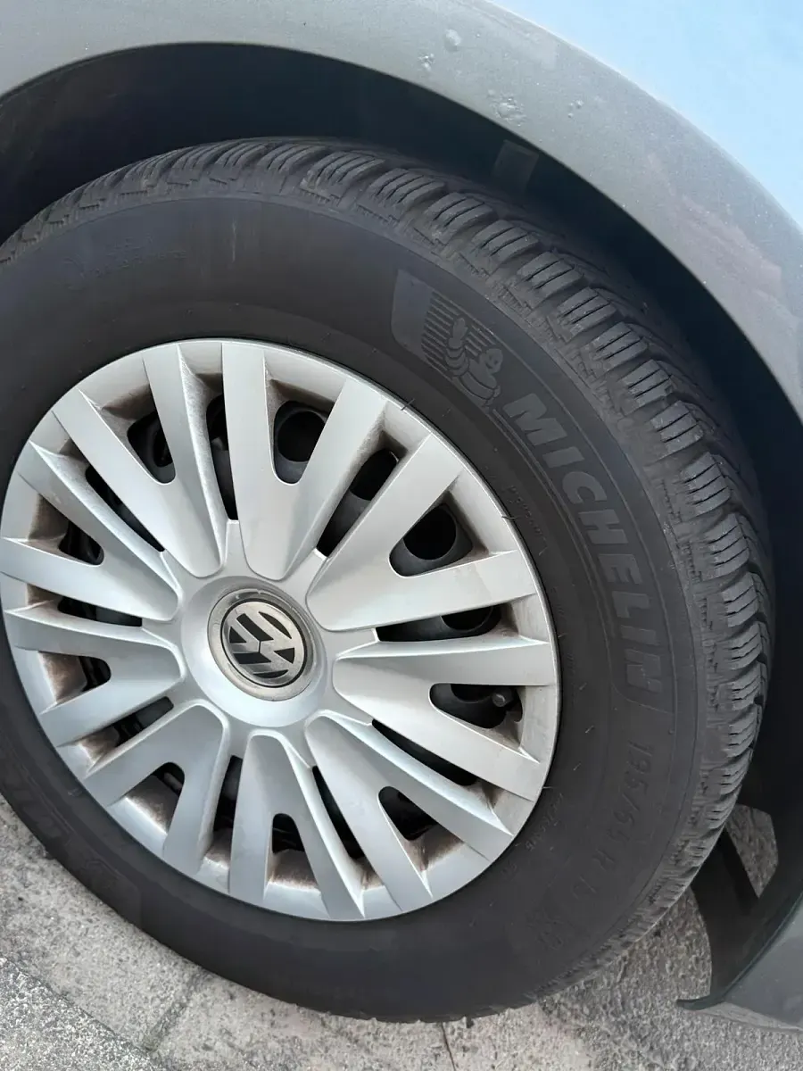 Gebraucht VW Golf VI 86 PS (63 kW) 2012 Grau Kleinwagen