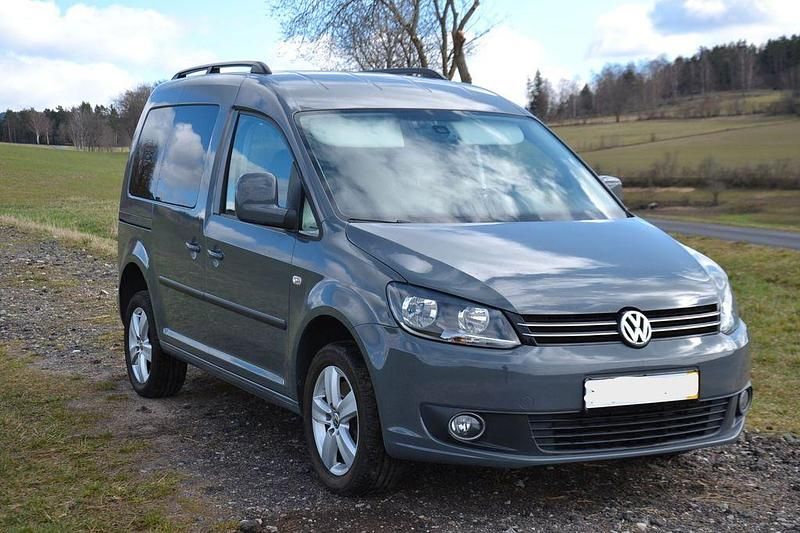 Gebraucht VW Caddy Comfortline 140 PS (102 kW) 2011 Grau Van / Kleinbus