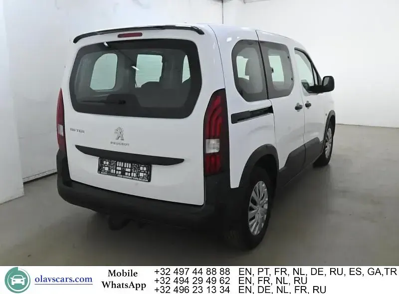 Gebraucht Peugeot Rifter Active 131 PS (96 kW) 2022 Weiß Van / Kleinbus