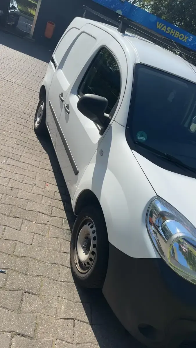 Gebraucht Renault Kangoo 75 PS (55 kW) 2019 Weiß Van / Kleinbus