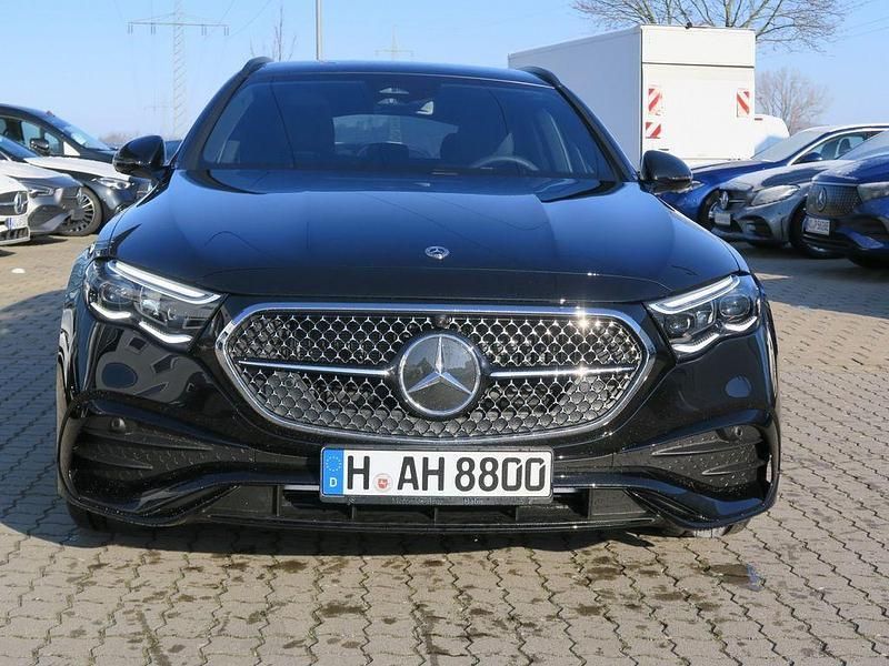 Gebraucht Mercedes E450 AMG 367 PS (269 kW) 2025 Schwarz Kombi