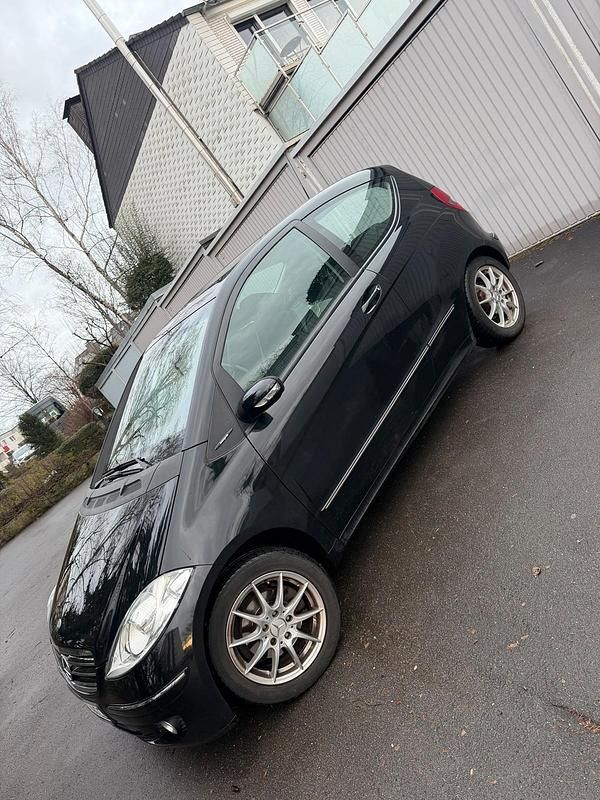 Gebraucht Mercedes 200 144 PS (105 kW) 2005 Schwarz Kleinwagen