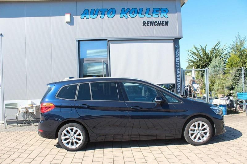Gebraucht BMW 218 Advantage 150 PS (110 kW) 2019 Blau Kombi
