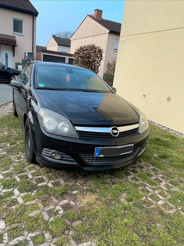 Gebraucht Opel Astra GTC 104 PS (76 kW) 2007 Schwarz Coupé