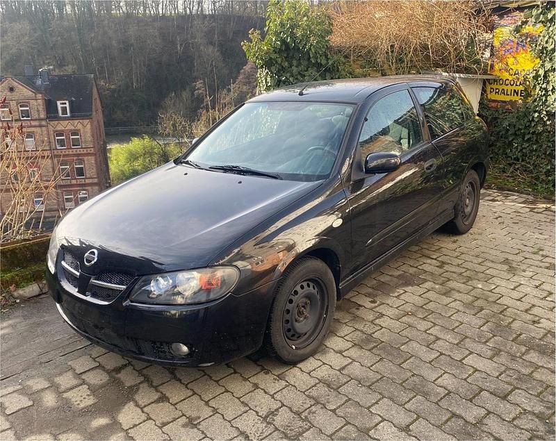 Gebraucht Nissan Almera 98 PS (72 kW) 2006 Schwarz Kleinwagen