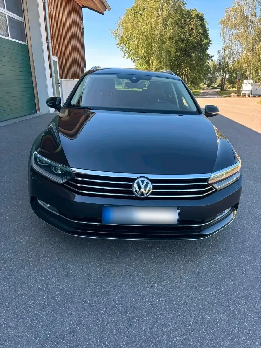 Gebraucht VW Passat 190 PS (139 kW) 2019 Grau Kombi