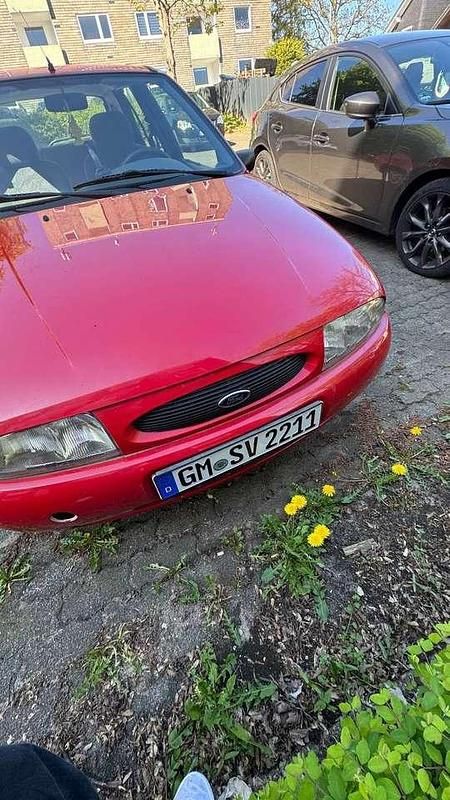Rot Gebraucht 1998 Ford Fiesta Kleinwagen | 800 € - Bild 1/4