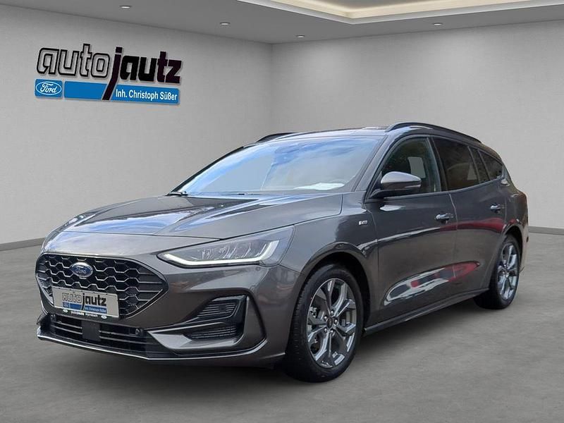 Neu Ford Focus ST-Line X 155 PS (114 kW) 2025 Grau Limousine