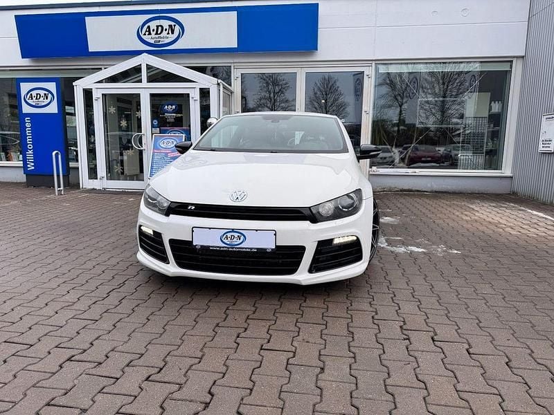 Weiß Gebraucht 2012 VW Scirocco R Coupé | 12.750 € (Fairer Preis) - Bild 1/4