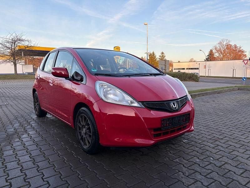 Gebraucht Honda Jazz Exclusive 99 PS (72 kW) 2015 Rot Kleinwagen