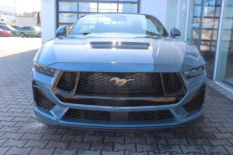 Neu Ford Mustang 446 PS (328 kW) 2026 Vaporblue metallic Cabrio
