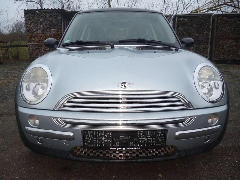 Second-hand Mini Cooper 116 CP (85 kW) 2002 Argintiu Hatchback