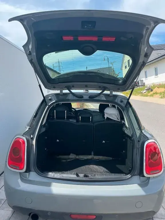 Usado Mini Cooper 136 CV (100 kW) 2018 Gris Utilitario