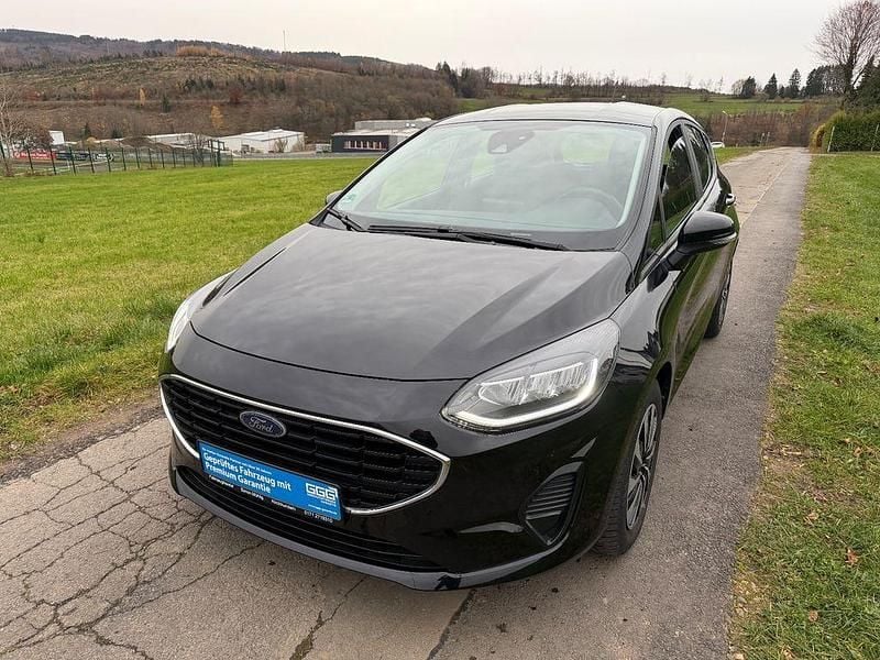Schwarz Gebraucht 2022 Ford Fiesta Cool & Connect Limousine | 14.490 € (Guter Preis) - Bild 1/1