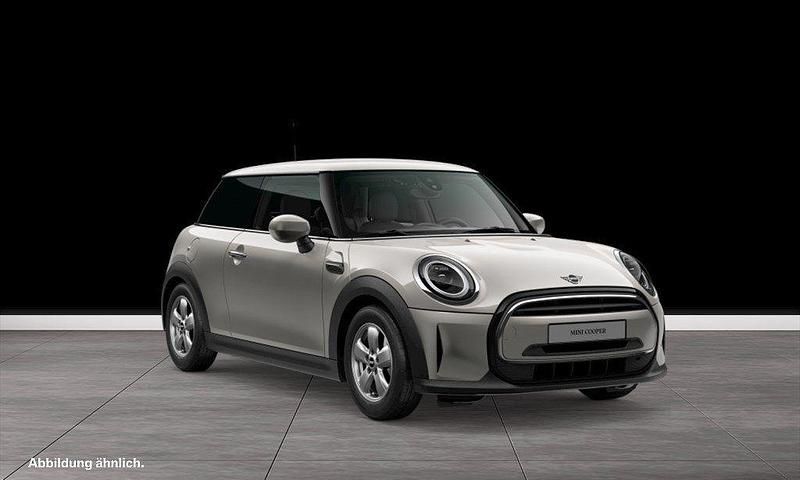 Gebraucht Mini Cooper Essential 136 PS (100 kW) 2023 Silber Kleinwagen