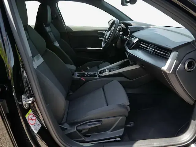 Gebraucht Audi A3 Sportback e-tron 204 PS (150 kW) 2023 Brillantschwarz Kleinwagen