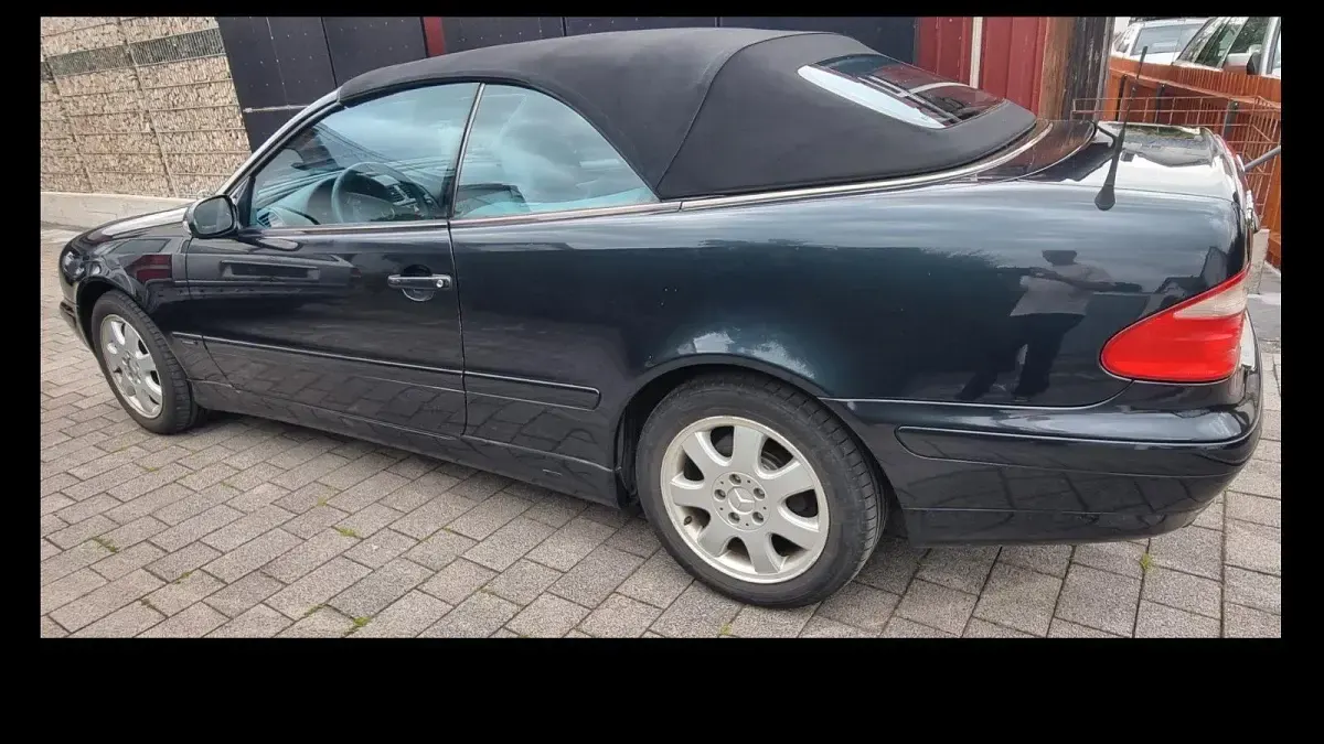 Gebraucht Mercedes CLK230 Avantgarde 193 PS (141 kW) 2000 Cabrio