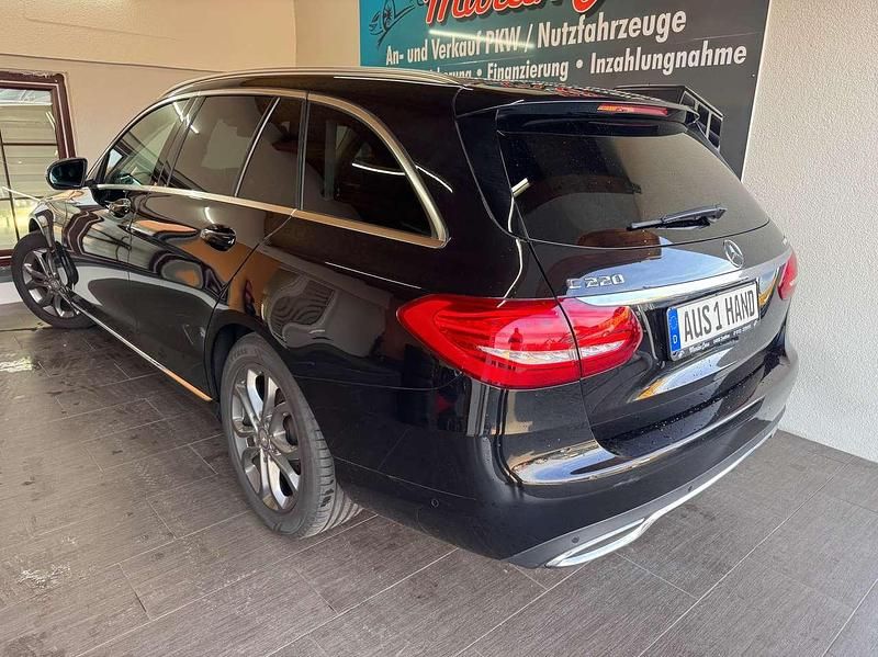 Gebraucht Mercedes C220 170 PS (125 kW) 2014 Schwarz Kombi