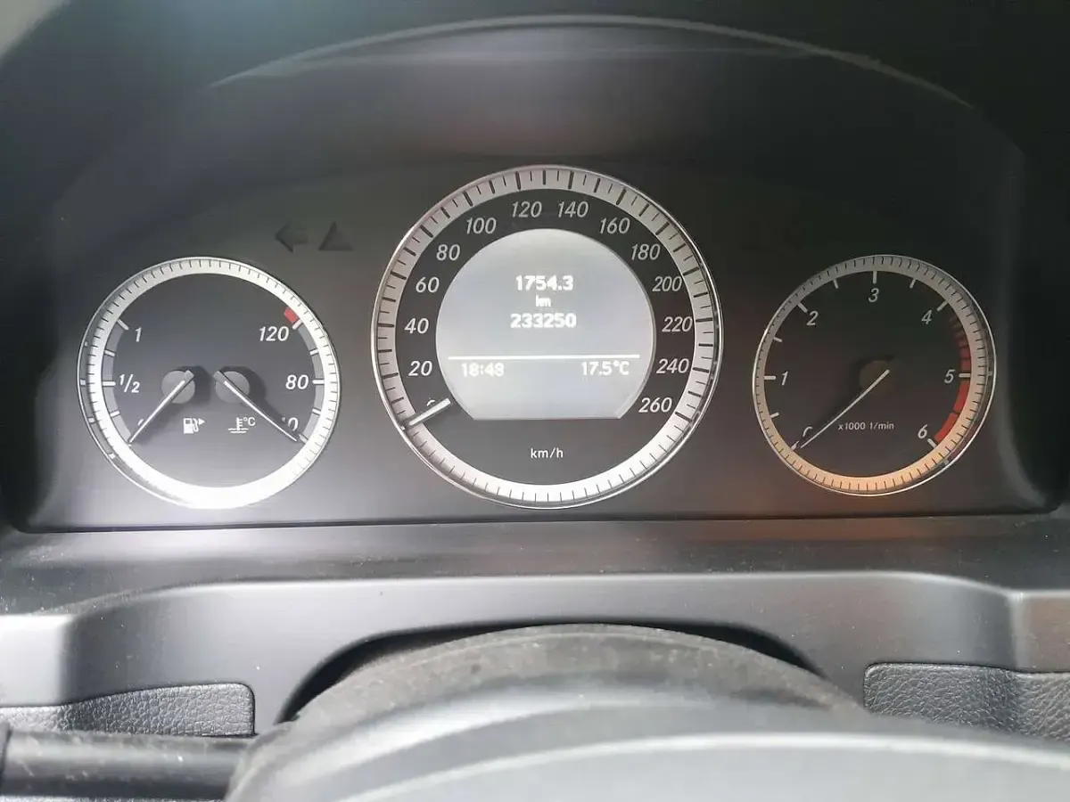 Gebraucht Mercedes C220 170 PS (125 kW) 2010 Schwarz Kombi