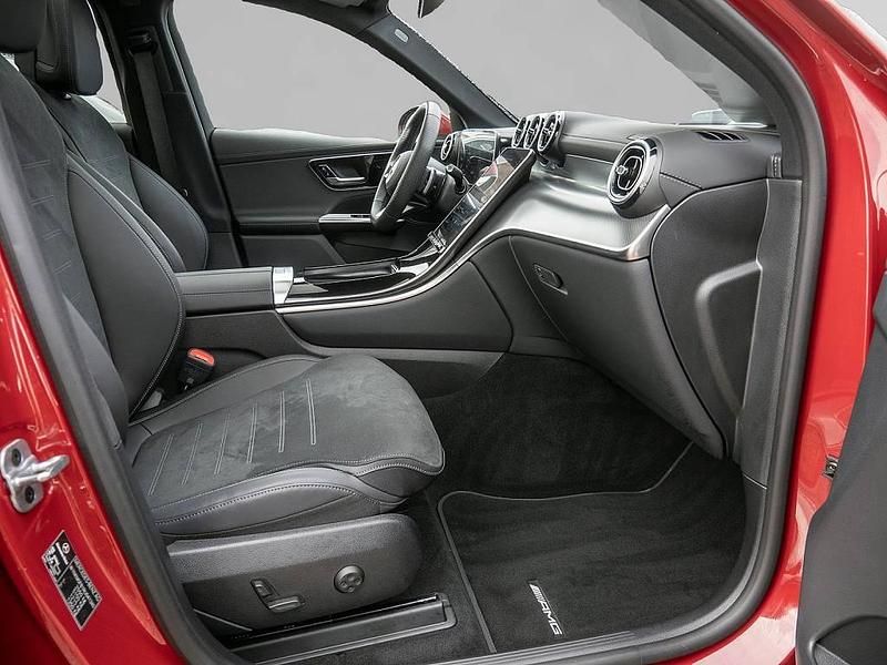 Gebraucht Mercedes GLC220 197 PS (144 kW) 2023 Rot SUV