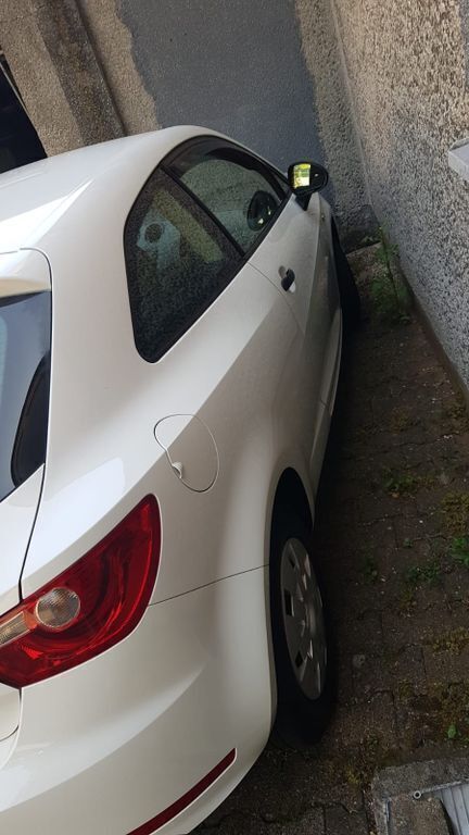 Weiß Gebraucht 2012 Seat Ibiza Kleinwagen | 3.000 € (Guter Preis) - Bild 1/4