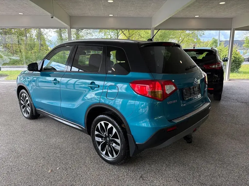 Używany Suzuki Vitara Active 120 KM (88 kW) 2015 Zielony SUV