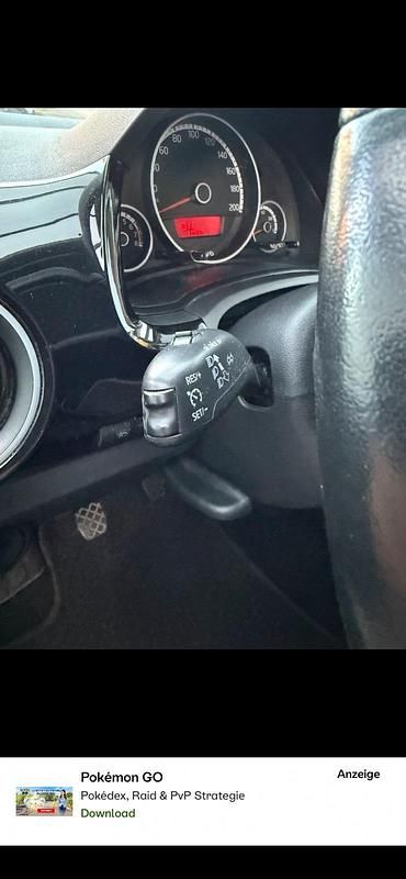 Second-hand VW up! 75 CP (55 kW) 2013 Negru Hatchback