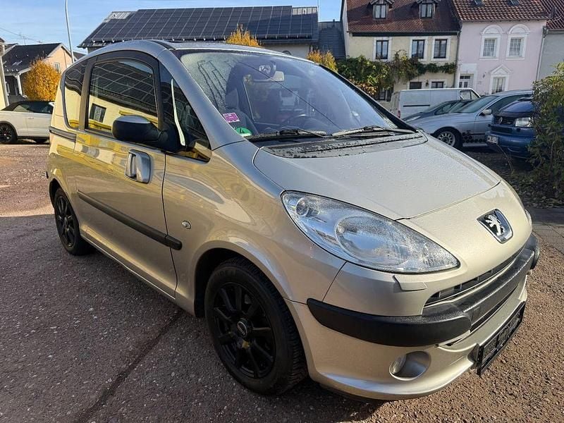 Gebraucht Peugeot 1007 Premium 73 PS (53 kW) 2006 Grau Van / Kleinbus