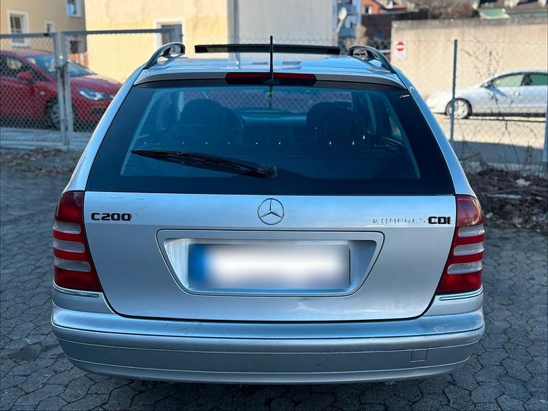 Gebraucht Mercedes 200 120 PS (88 kW) 2002 Silber Kombi