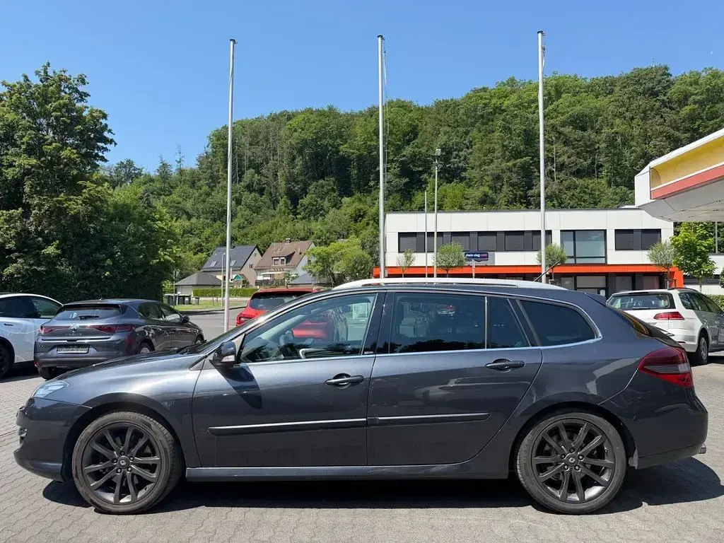 Gebraucht Renault Laguna III GT 178 PS (130 kW) 2011 Grau Limousine