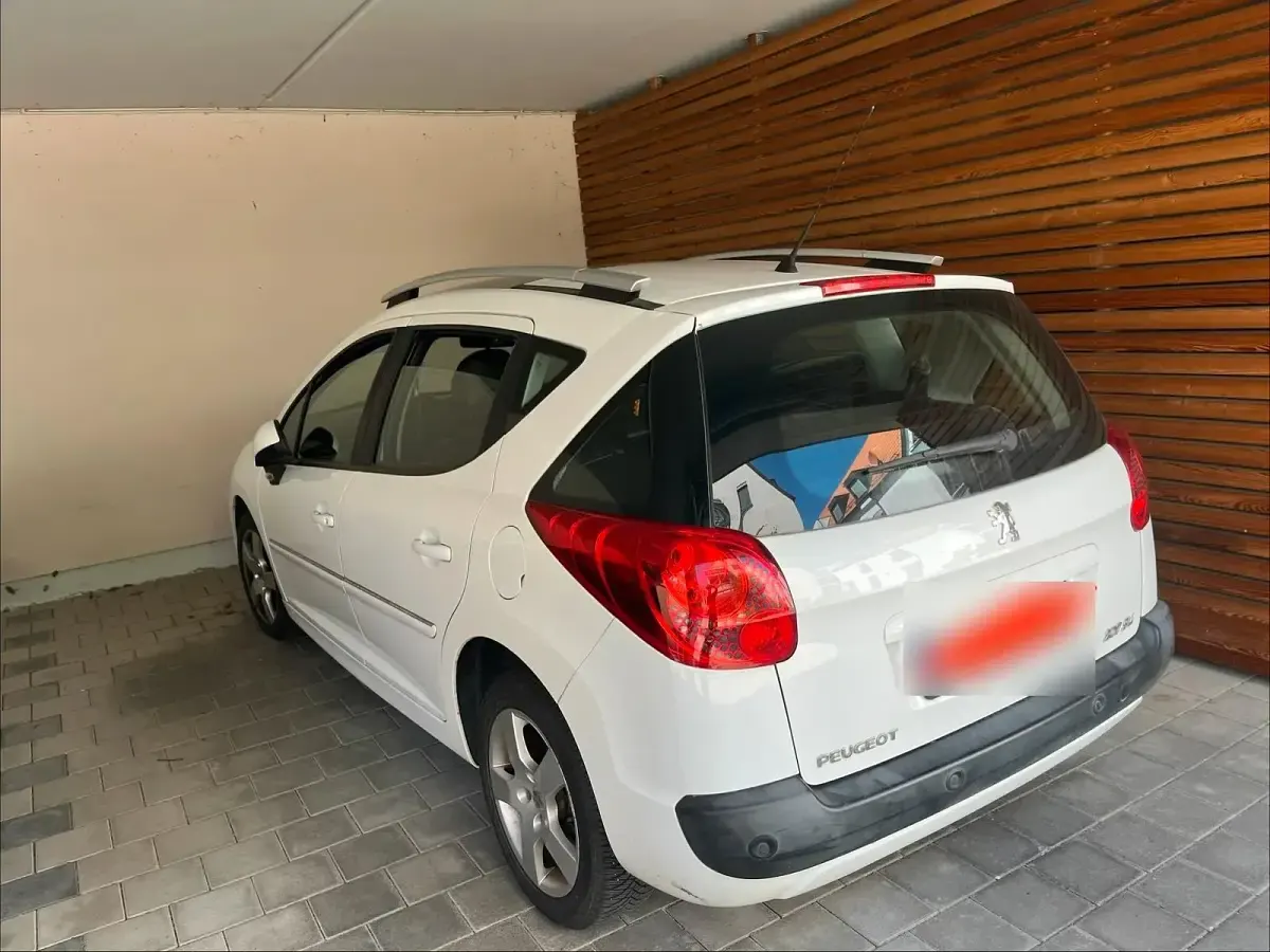 Gebraucht Peugeot 207 120 PS (88 kW) 2012 Weiß Kombi