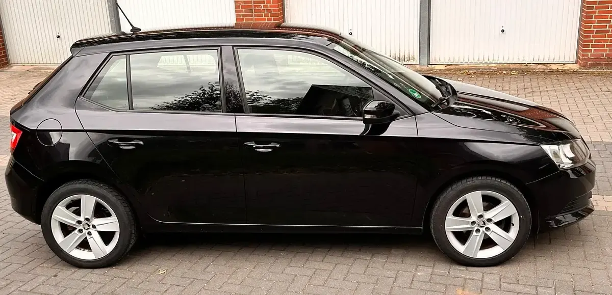 Gebraucht Skoda Fabia 90 PS (66 kW) 2016 Schwarz Kleinwagen