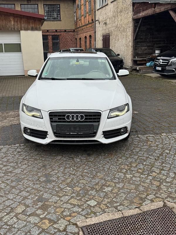Gebraucht Audi A4 S-Line 211 PS (155 kW) 2012 Weiß Limousine