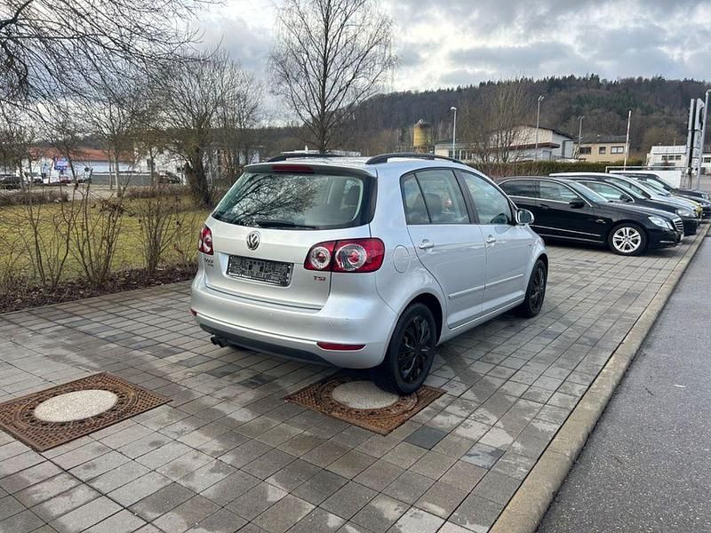 Gebraucht VW Golf VII Comfortline 160 PS (117 kW) 2012 Silber Limousine