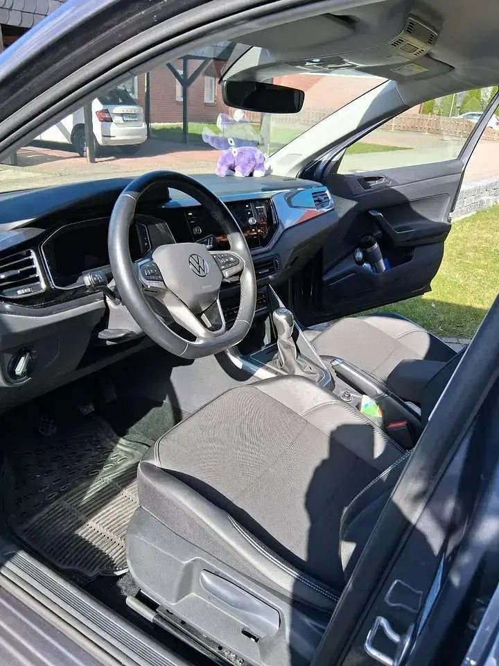 Gebraucht VW Taigo Style 110 PS (80 kW) 2022 Grau SUV