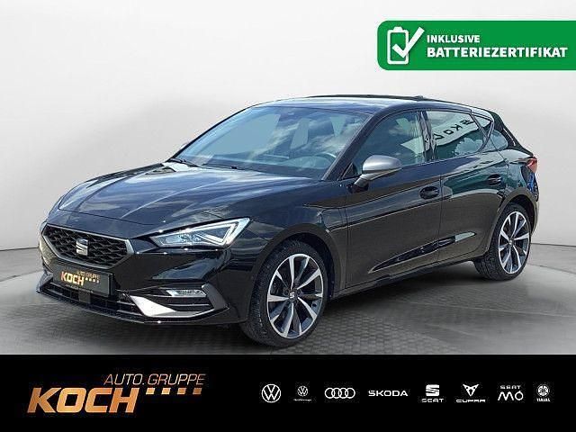 Mitternachtsschwarz Gebraucht 2020 Seat Leon FR Limousine | 22.980 € (Fairer Preis) - Bild 1/4