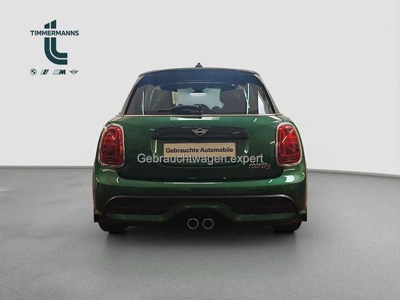 Gebraucht Mini Cooper S Classic 178 PS (130 kW) 2024  british racing green (metallic) Kleinwagen