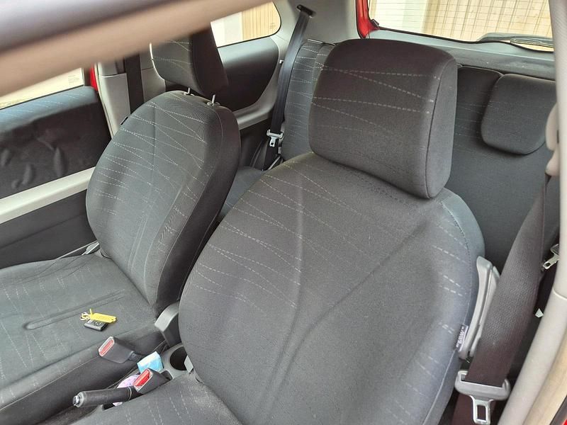 Gebraucht Toyota Yaris 87 PS (63 kW) 2006 Rot Kleinwagen