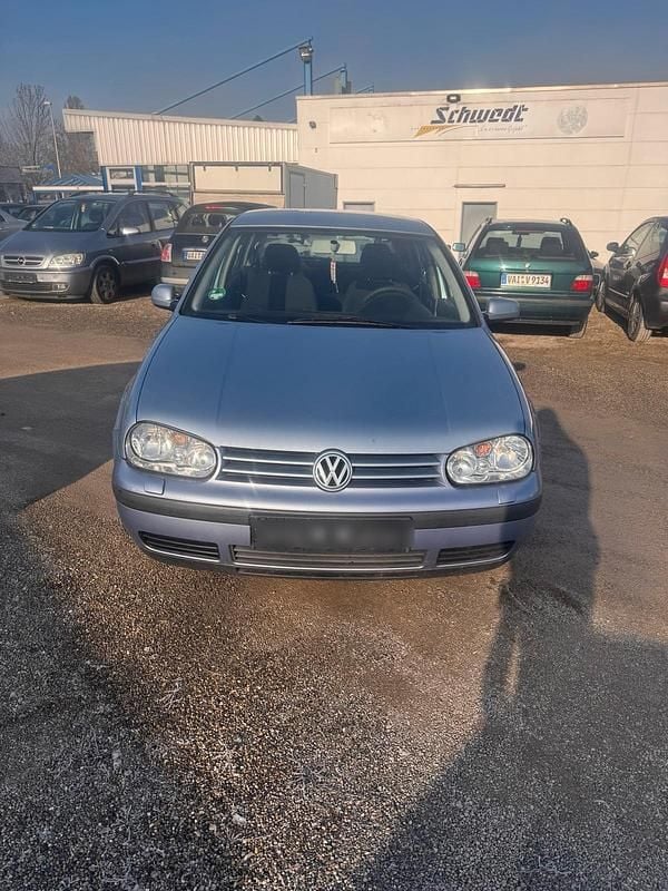 Gebraucht VW Golf IV 102 PS (75 kW) 2002 Blau Kleinwagen
