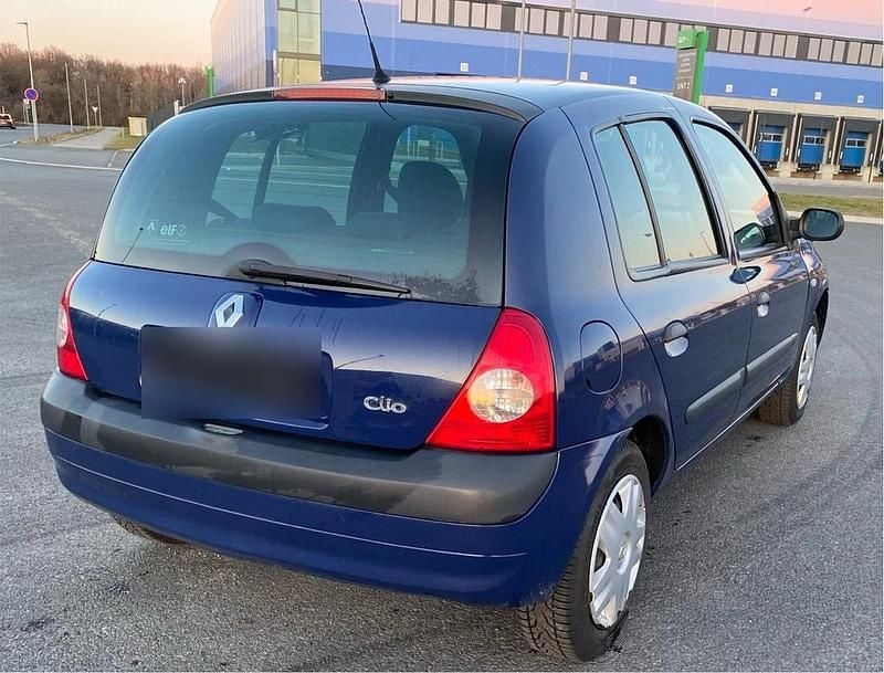 Gebraucht Renault Clio II 58 PS (42 kW) 2003 Blau Kleinwagen
