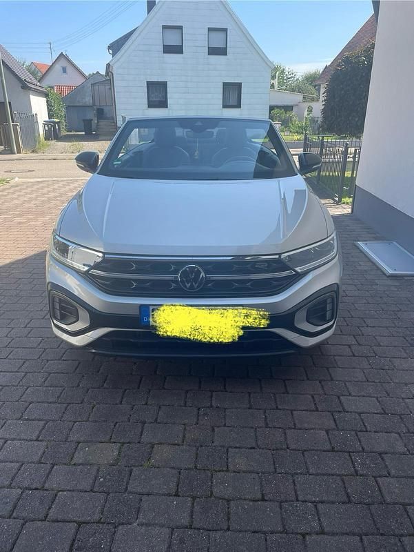 Gold Gebraucht 2023 VW T-Roc Cabriolet Cabrio | 34.500 € (Etwas zu teuer) - Bild 1/4