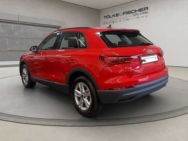 Gebraucht Audi Q3 Basis 150 PS (110 kW) 2024 Rot SUV