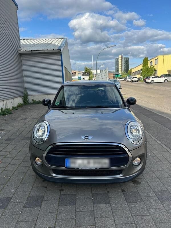 Grau Gebraucht 2017 Mini Cooper Kleinwagen | 13.000 € (Superpreis) - Bild 1/4