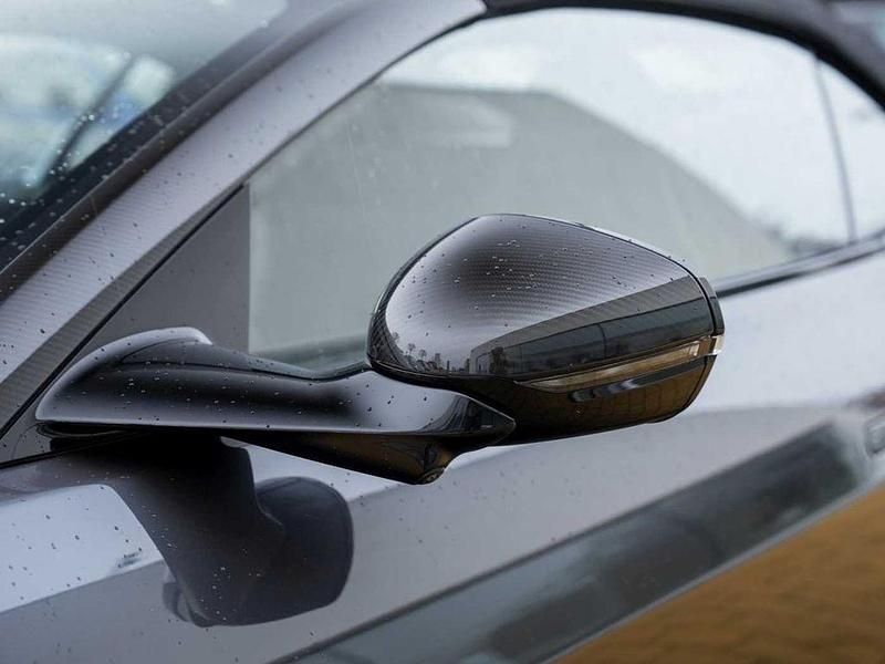 Neu Aston Martin Vanquish 835 PS (614 kW) 2026 Schwarz Cabrio