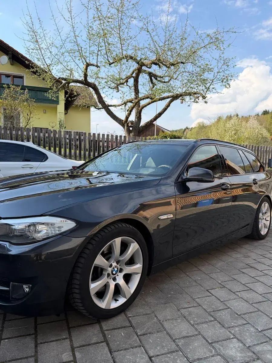 Używany BMW 530 Shadowline 245 KM (180 kW) 2011 Szary Kombi