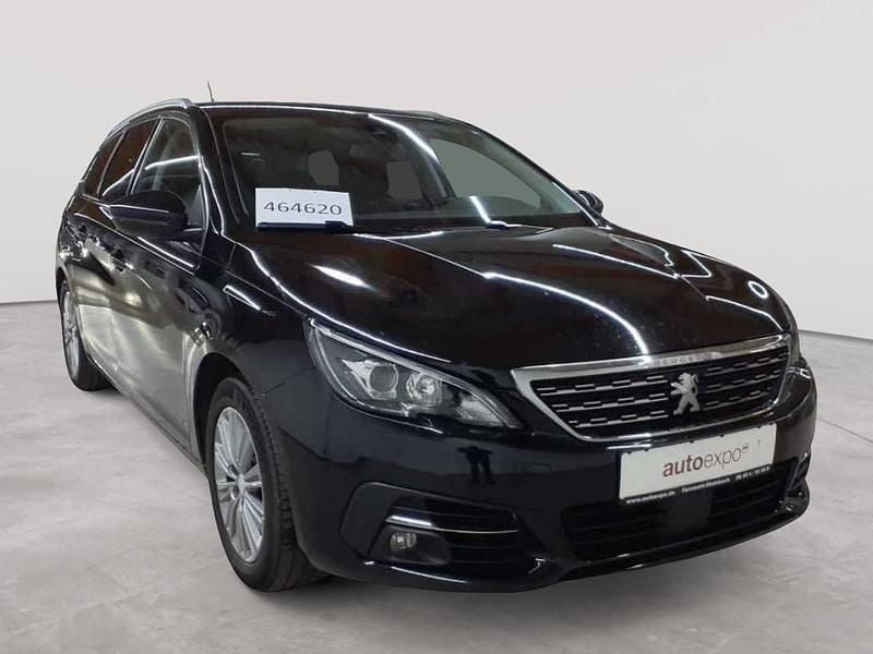 Perla nera schwarz metallic Gebraucht 2021 Peugeot 308 SW Allure Kombi | 11.890 € (Superpreis) - Bild 1/4