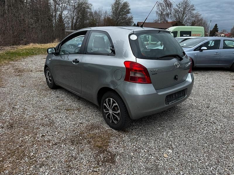 Gebraucht Toyota Yaris 2009 Grau Kleinwagen
