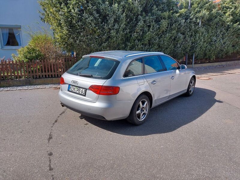 Gebraucht Audi A4 120 PS (88 kW) 2011 Silber Kombi