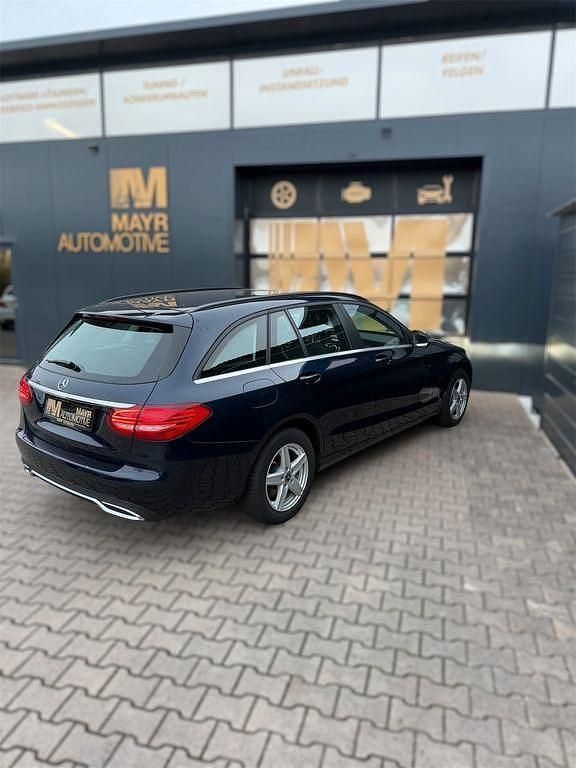 Gebraucht Mercedes C200 184 PS (135 kW) 2017 Blau Kombi